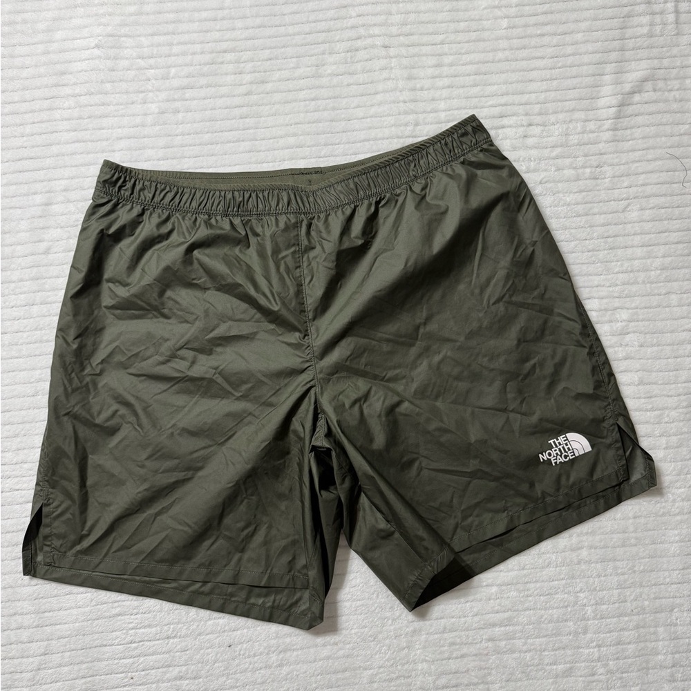 The NorthFace Size L Men’s Olive Green Athletic Shorts